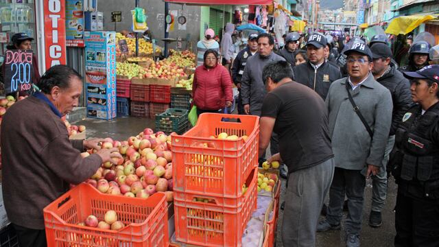 Liberación de vías en Huancayo inició en el jirón Piura