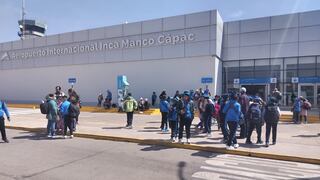 Puno: Más de 30 escolares se quedaron en aeropuerto con las ganas de emprender un viaje de excursión