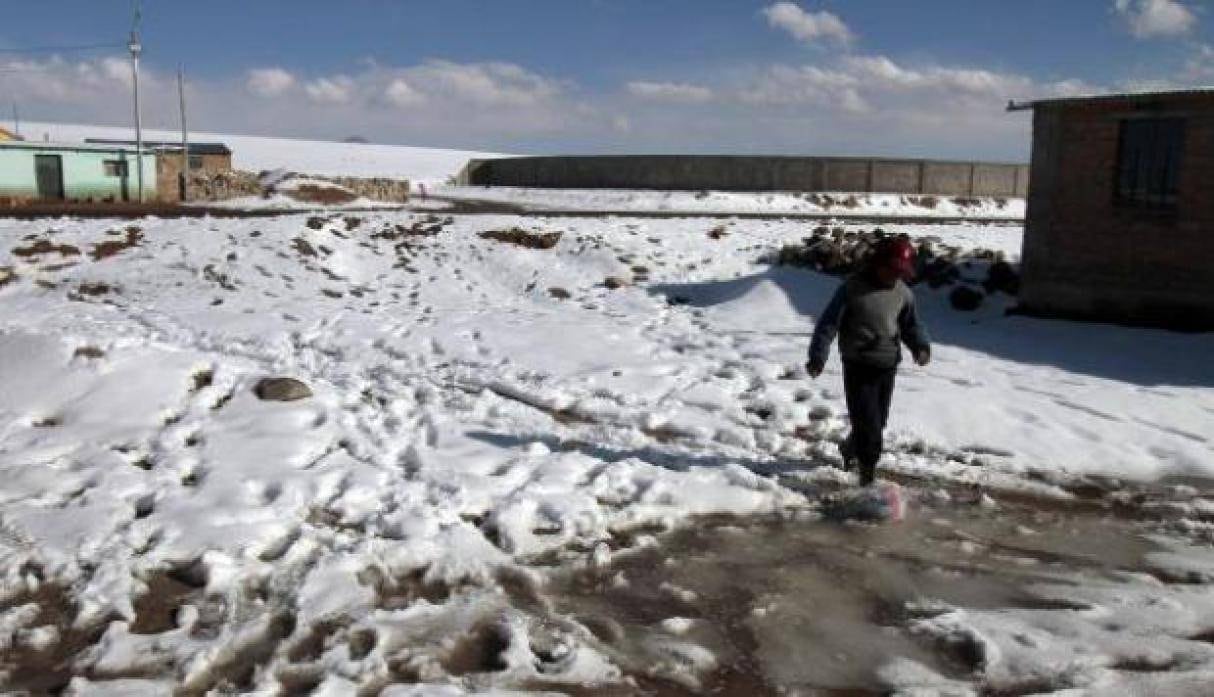El organismo emitió un aviso meteorológico de nivel naranja por nevadas, granizo, aguanieve, lluvias y fuertes vientos que afectarán la sierra sur durante 47 horas. (Foto de archivo y referencial: GEC)