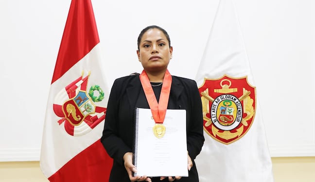 Erika López ejerció como administradora de EsSalud.