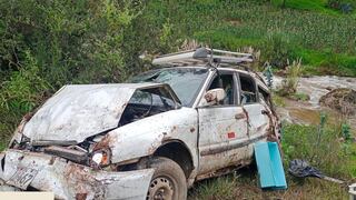 Padre e hija se salvan de morir en volcadura de vehículo en Huánuco