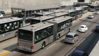Desperfecto en bus del Metropolitano originó larga cola de unidades en la estación Angamos 