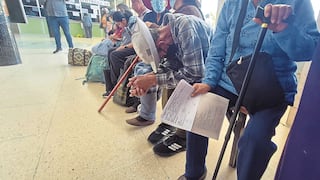 Olvidos frecuentes y desorientación pueden ser señales de alerta de Alzheimer