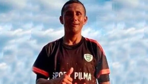 Debutó jugando por el equipo de Sport Pilma en Morropón en la Ex Copa Perú.