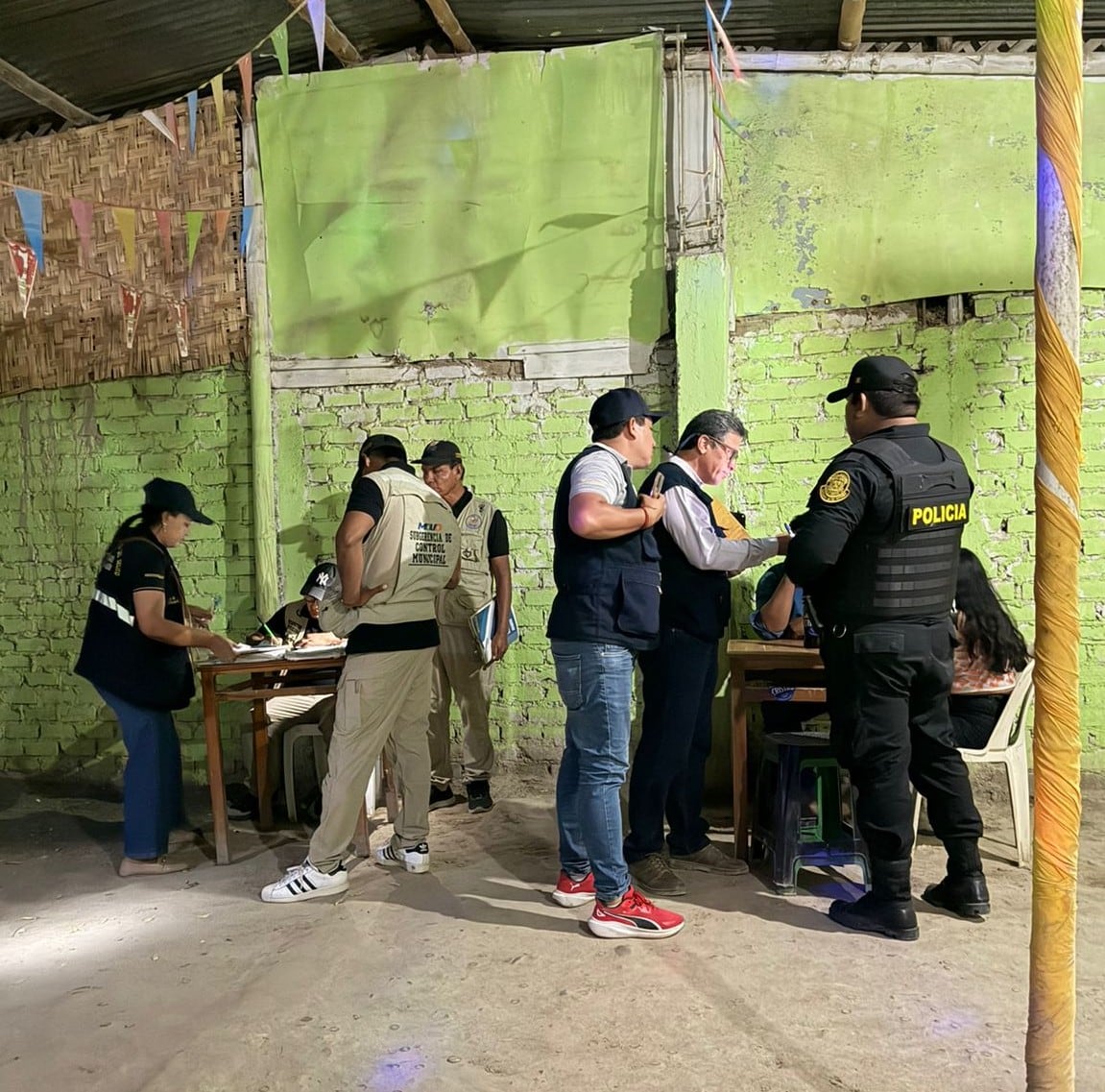 Operativo en bares y cantinas de Veintiséis de Octubre