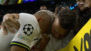 Richarlison hizo goles en su debut en Champions y lloró de emoción al ver a su padre (VIDEO)
