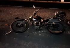 Arequipa: Adolescente motociclista grave al impactar su unidad contra una camioneta en Majes