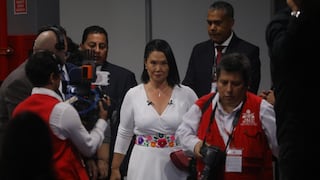Keiko Fujimori a Roberto Sánchez: “A usted lo acompaña un asesino de policías”