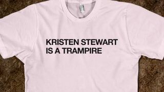 Salen a la venta camisetas: Kristen Stewart es una "Trampira"