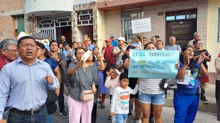 Chiclayo: vecinos protestan tras 12 días sin agua potable en Monsefú
