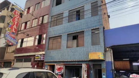 SJL: PNP interviene prostíbulo que operaba bajo fachada de hostal y detiene a encargado acusado de proxenetismo