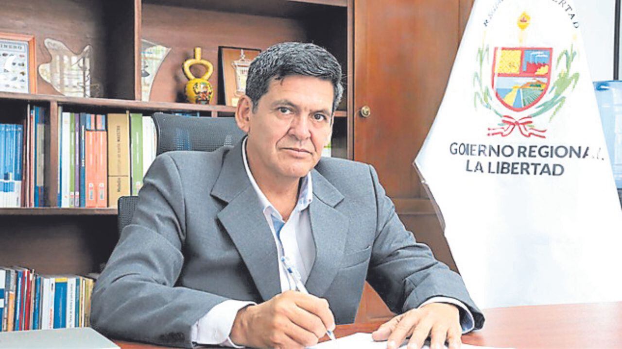 Fiscal resuelve que han pasado más de 20 años y los supuestos delitos han prescrito, por lo que decidió no iniciar investigación contra el servidor.