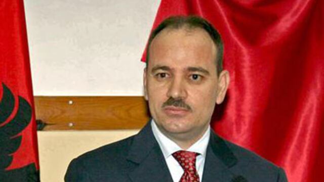 Nuevo presidente de Albania asume cargo