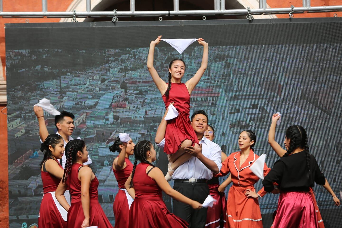 El programa de festejos por aniversario de Arequipa es presentado en el Monasterio de Santa Catalina. (Foto: Leonardo Cuito)