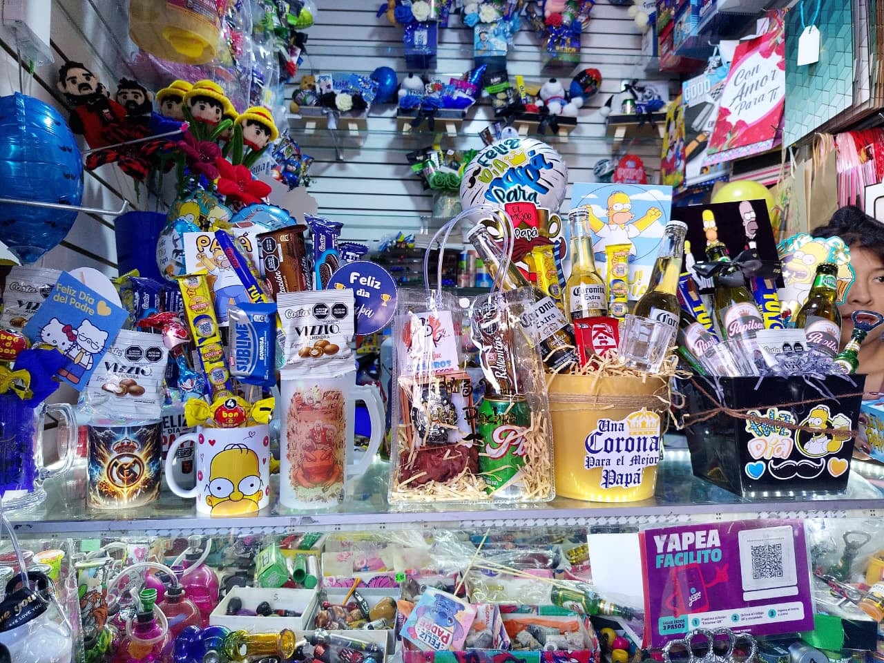 Regalos por el Día del Padre en el centro comercial La Barraca. (Foto: Flor Barrios/@photo.gec)