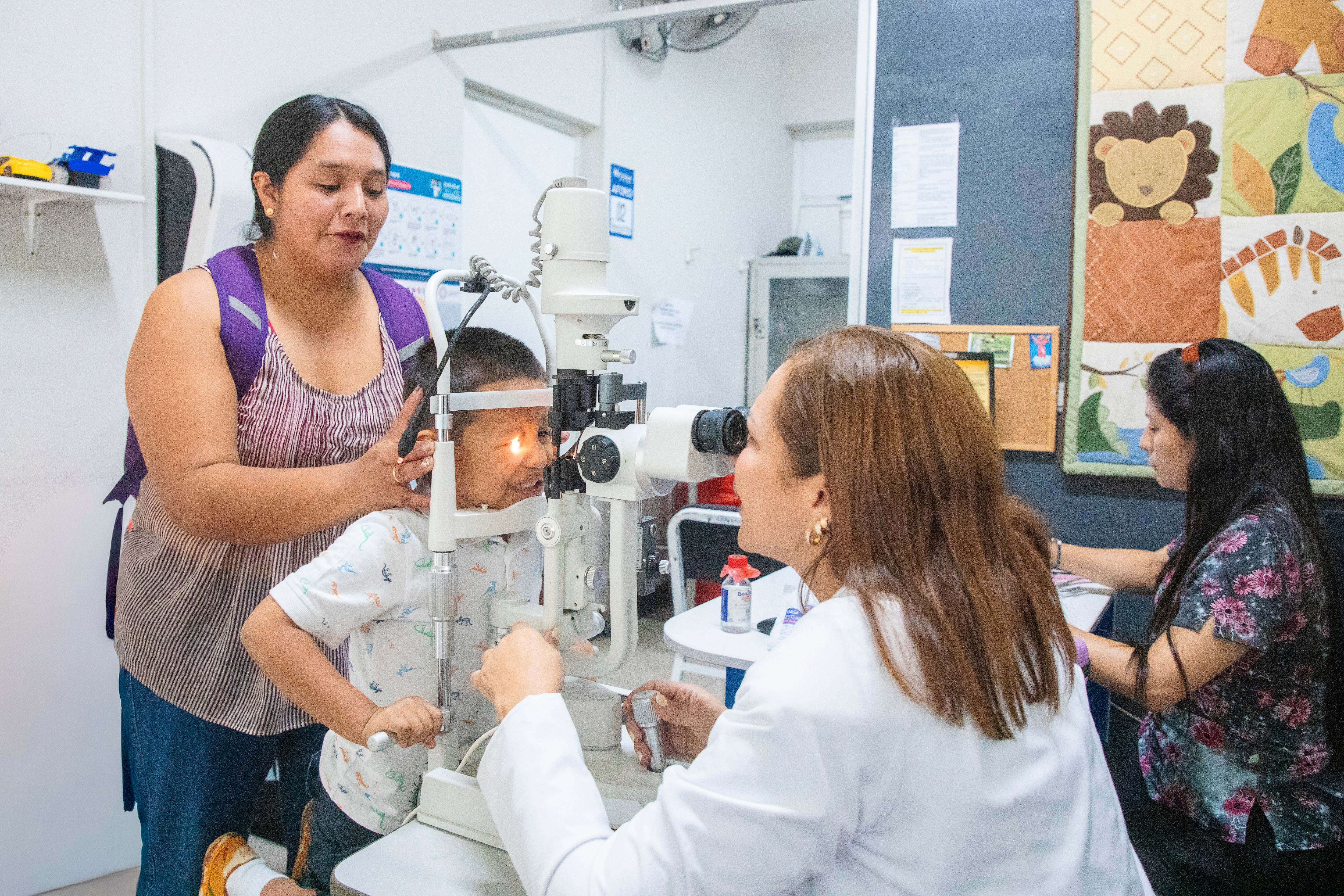 Menores vuelven a clases