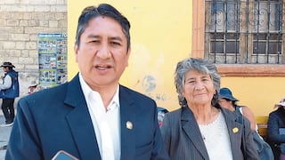 Vladimir Cerrón reaparece y marca distancia de Podemos