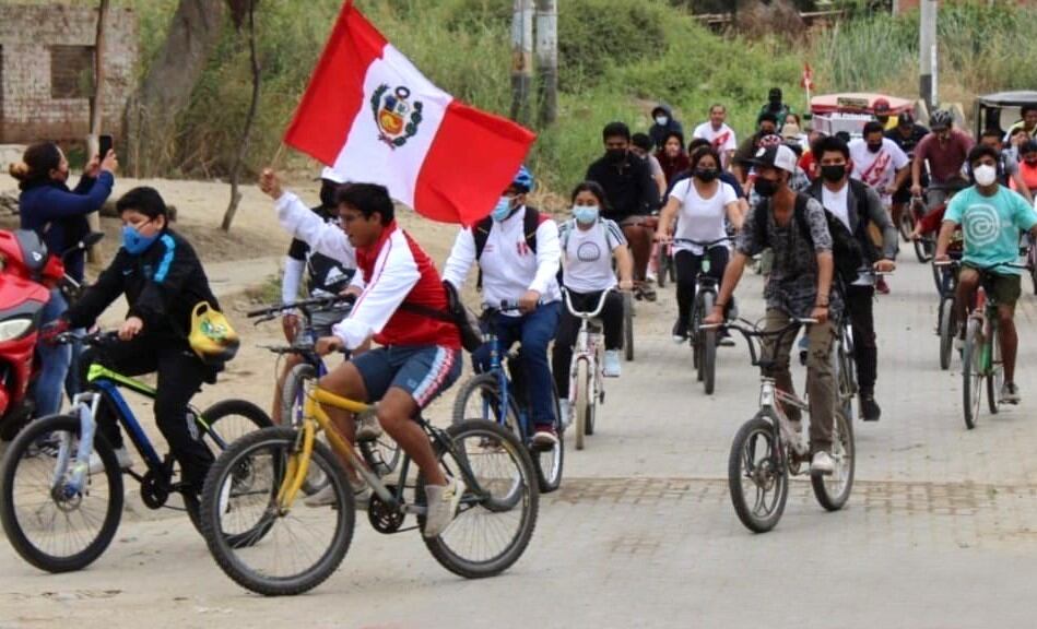 Rotaract Club Heroica Villa, celebra el 203 aniversario patrio junto a toda la población.