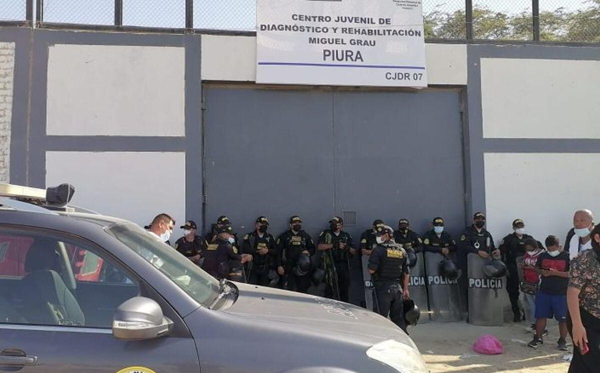 Ladrones amenazaron con un arma de fuego a una menor de 16 años de edad