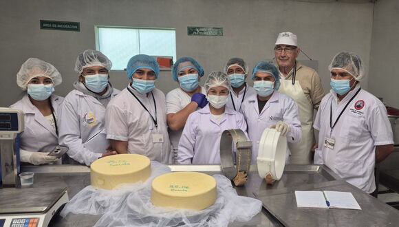 Un experto suizo en la elaboración de quesos y otros se encuentra en Sánchez Carrión, Santiago de Chuco y Otuzco para contar sus secretos.