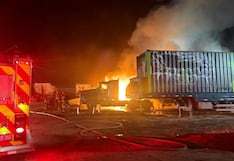 Incendio destruye tráiler en la vía de Evitamiento de Arequipa (VIDEO)