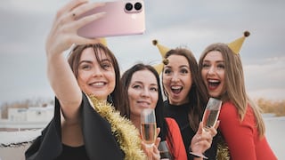 Cómo usar la IA de tu smartphone para lograr mejores fotos este verano