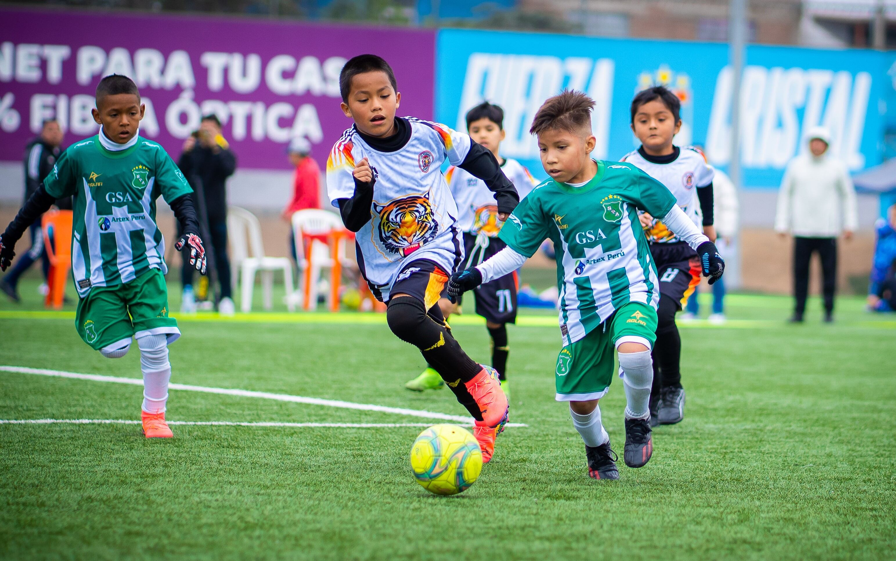 Llegó hasta semifinales del torneo que se realizó en Lima, dejando grata impresión .