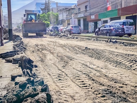 Arequipa: Inició el cierre del carril de bajada de la av. Parra por 60 días