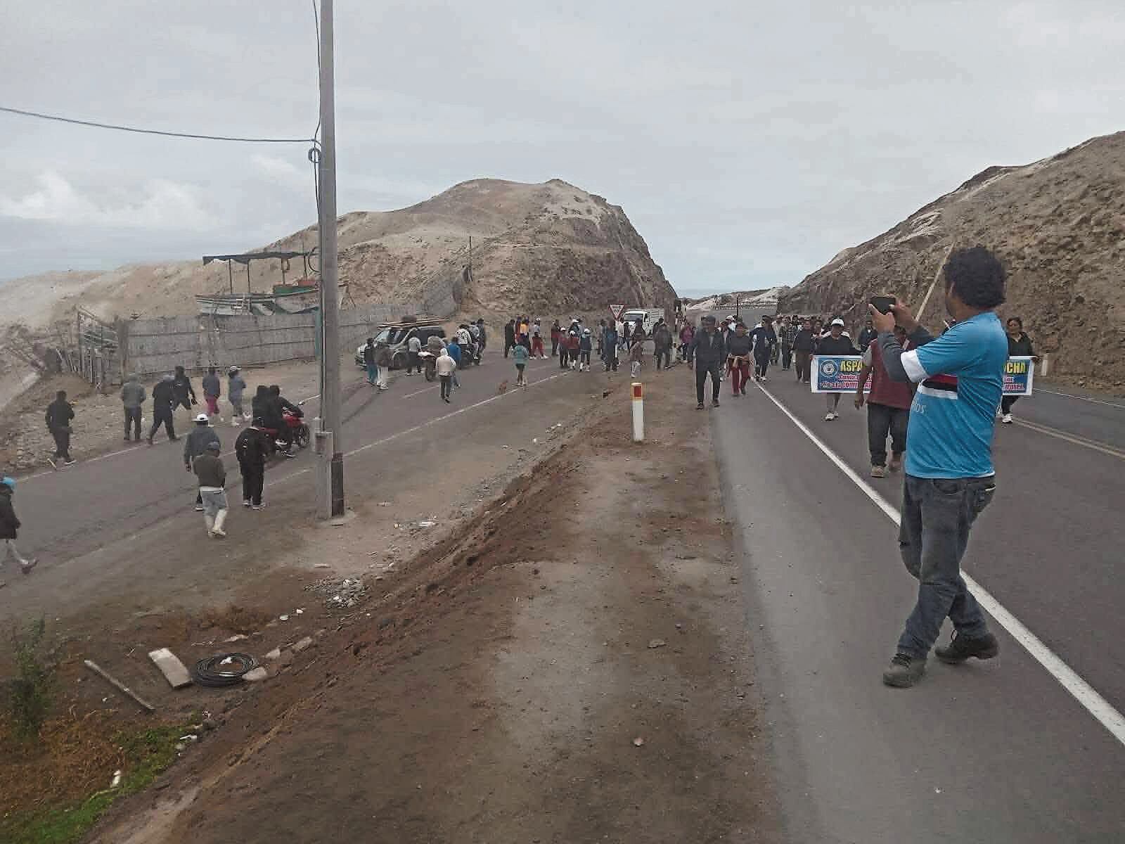 Restringieron vías de acceso en costas de Arequipa. Foto: Difusión.