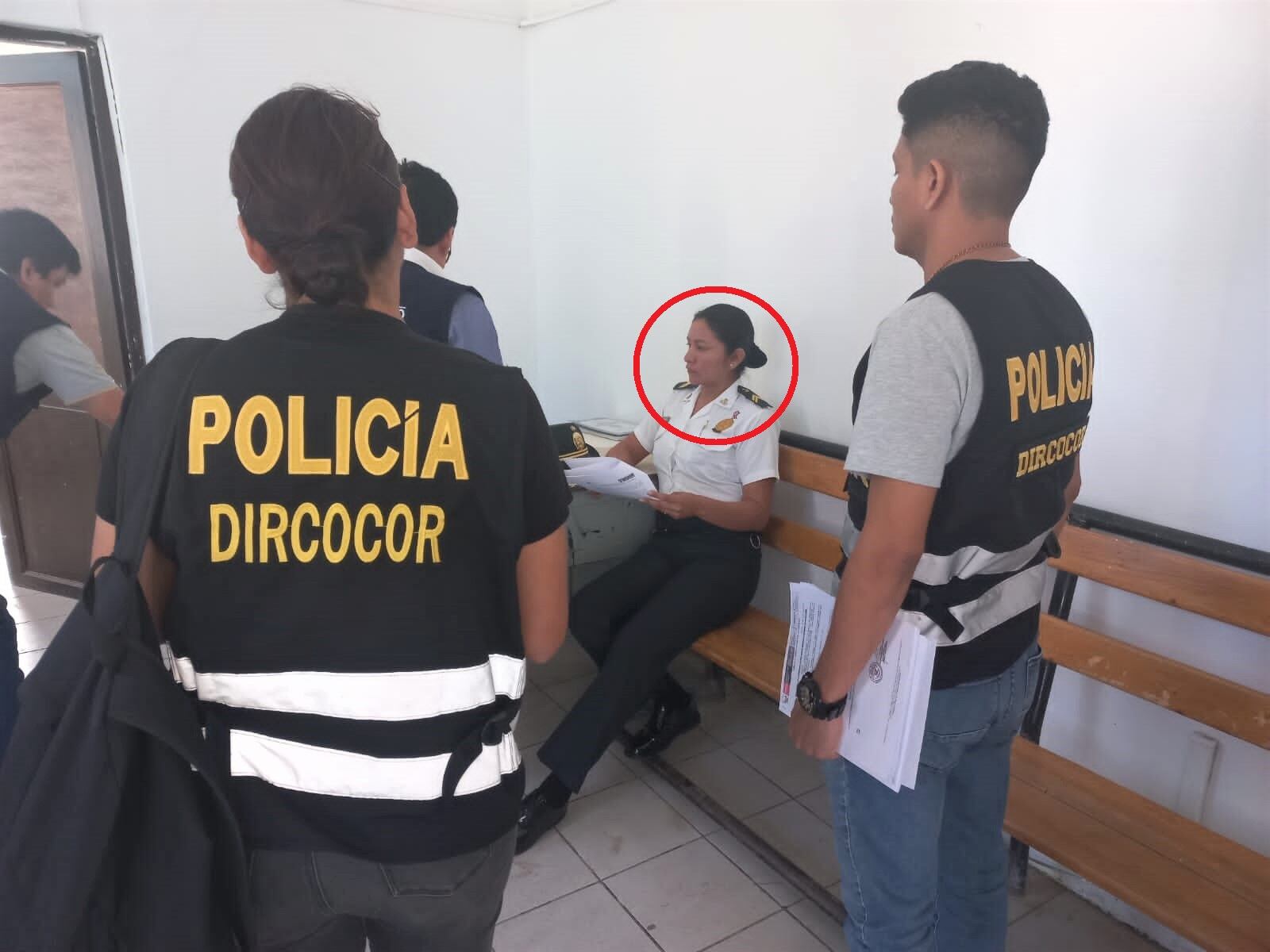 Fue intervenida en la comisaría sectorial de Talara. El dinero era para liberar a una persona y por entregar una mototaxi que habría participado de un accidente de tránsito