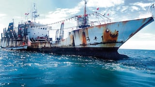 Flota china hunde la pesca artesanal en Piura