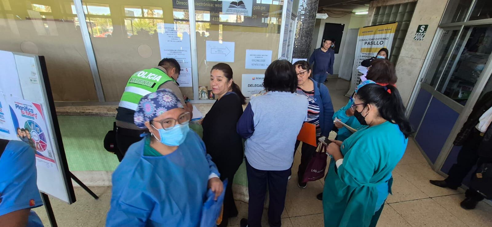 Profesionales del hospital Honorio Delgado Espinoza no pueden postular para el ascenso automático. FOTO: Pedro Torres