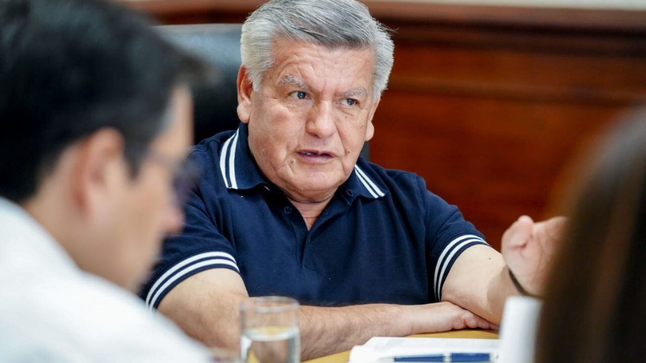 Gobernador regional de La Libertad reveló que el nuevo jefe de la Divincri le contó que ni él mismo confía en el trabajo de sus propios agentes.