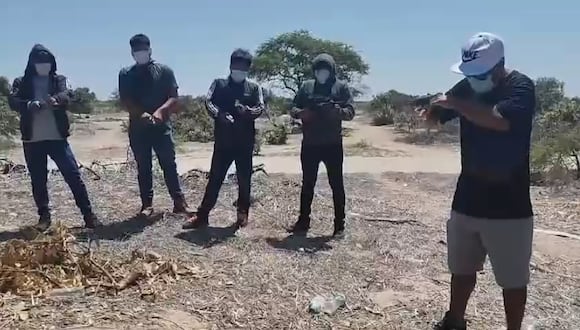 La Policía no actúa para detener a este grupo de hampones armados que está causando zozobra en el distrito Veintiséis de Octubre