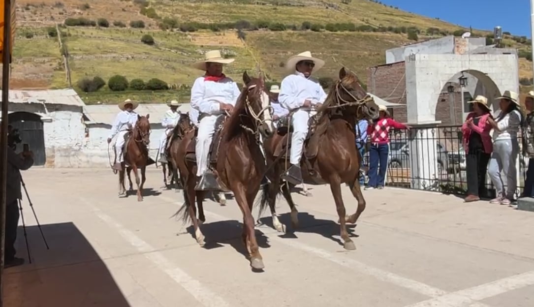 Ministro de Comercio Exterior y Turismo en Lluta para impulsar el turismo y la gastronomía