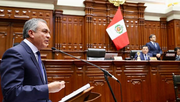 Se hace oficial la moción de censura contra Vicente Romero.