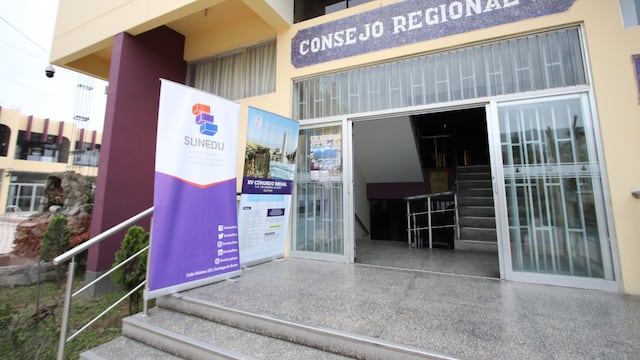 Colegio Médico de Ica rechaza manejo actual contra alarmante brote del dengue  