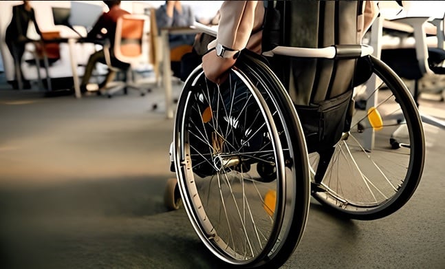 En el Día Internacional de las Personas con Discapacidad, profesionales de la salud alertan sobre la rápida pérdida de fuerza y movimiento cuando el cuerpo permanece inactivo y recomiendan medidas preventivas.