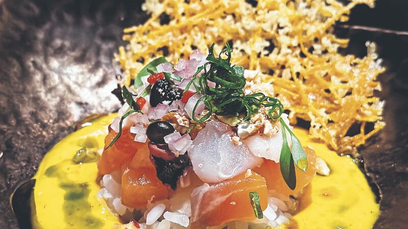 “Siempre fieles a la técnica y tradiciones japonesas, hoy exploran aún más a fondo el lado nikkei con herencia y sabores norteños.”