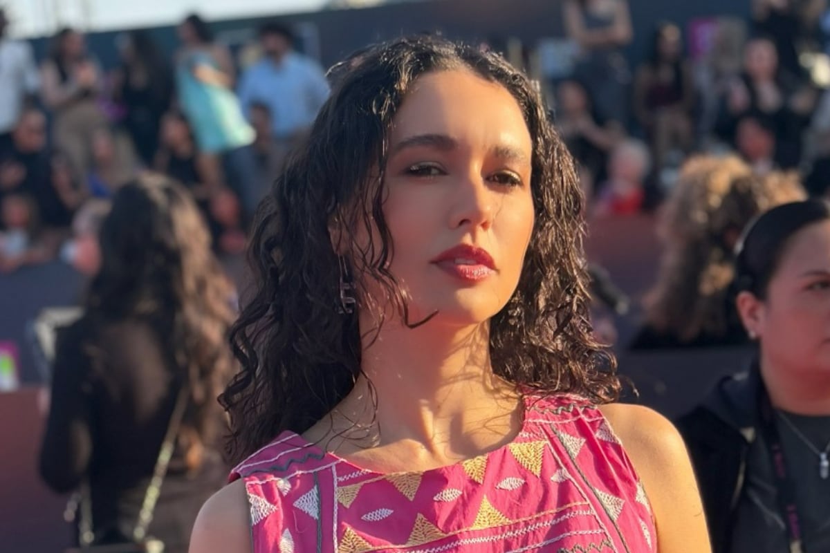 La artista peruana Gala Brie estrenará su segundo disco, una producción que explora el pop alternativo y la electrónica orgánica. El lanzamiento estará acompañado por una gira que incluirá presentaciones en Arequipa, Trujillo, Cajamarca, Huancayo, Juliaca, Puno y Lima.