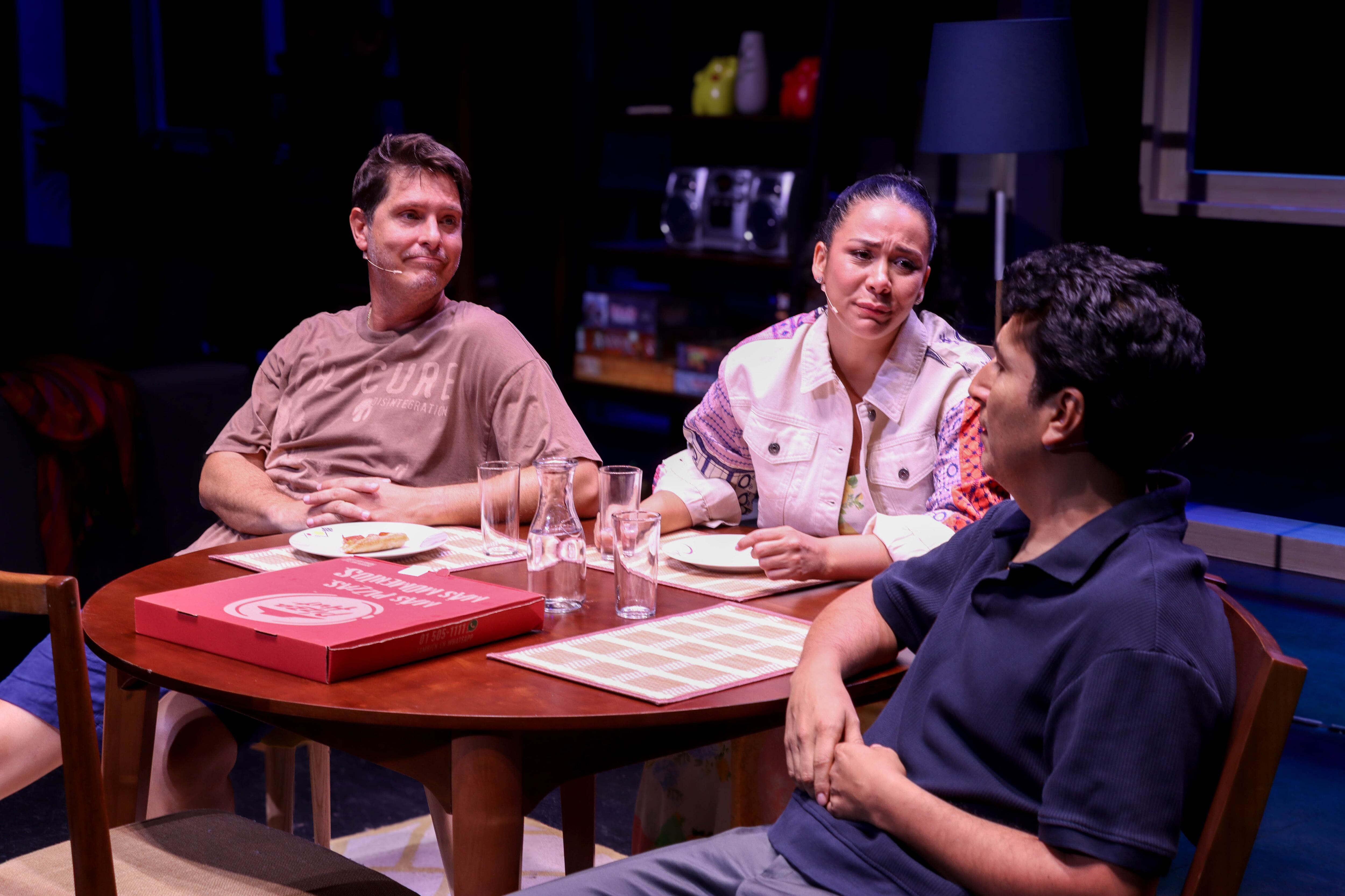 La comedia “Una Semana Nada Más”, del autor francés Clément Michel, regresa a los escenarios con una nueva y corta temporada en el Teatro Claretiano de San Miguel a partir del 13 de junio.