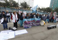 Más de 14 mil enfermeras de EsSalud inician huelga nacional indefinida