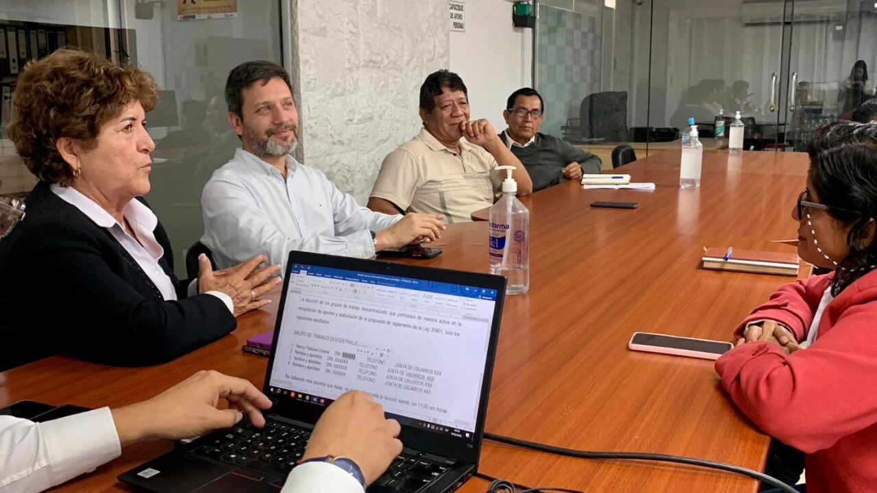 Nancy Palacios Linares, presidenta de la Junta de Usuarios del Valle Jequetepeque, integra importante grupo de trabajo.