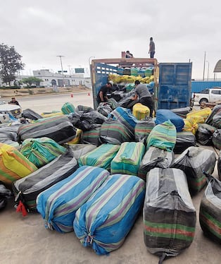 El vehículo y la mercancía incautados tendrían un valor de 1 millón de soles. (Foto: Difusión)