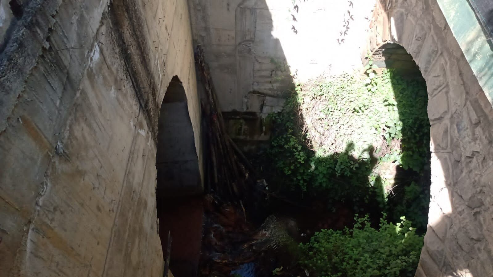 Obra se construye sobre el cauce del río Maravillas.