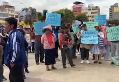 Huancayo: pobladores protestan y exigen que utilidades de Caja Huancayo se inviertan en proyectos