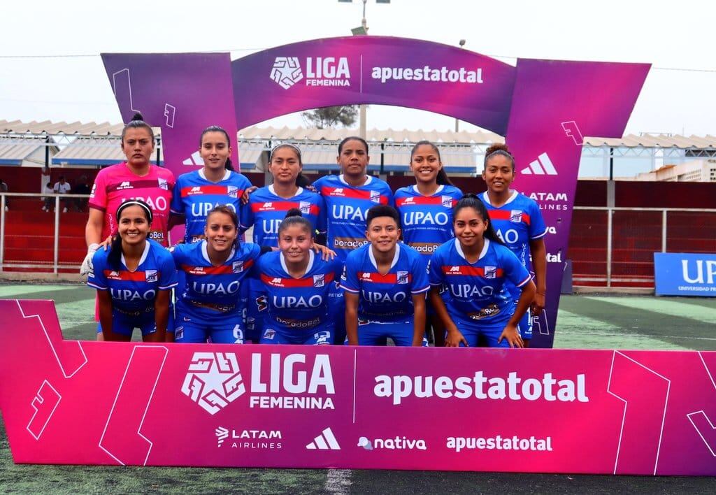 Con esta oncena se presentaron las tricolores. (Foto: CAM)