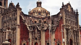 Fragmento de la Catedral Metropolitana de México colapsa debido a sismo
