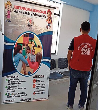 Jurado Nacional de Elecciones (JNE) investiga a burgomaestres Richard Zavaleta (Paiján) y Jaime Valencia (Paranday) por promocionarse en publicidades oficiales de los municipios que dirigen.