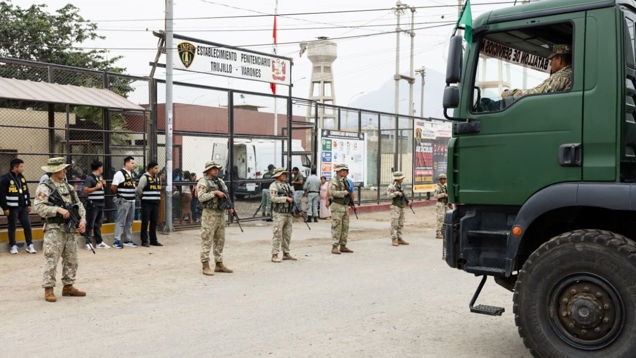 Ministerio de Defensa también envió equipos tecnológicos para evitar el ingreso de objetos prohibidos a cárcel de Trujillo.
